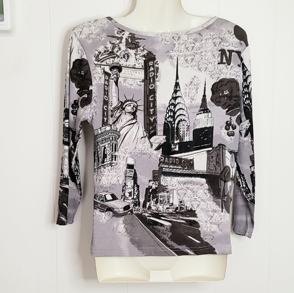 🌲 5 FOR $25. 🌲 - Picture 3 of 7